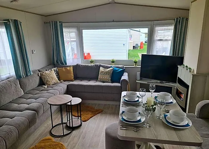 Delux Caravan - Clacton-On-Sea