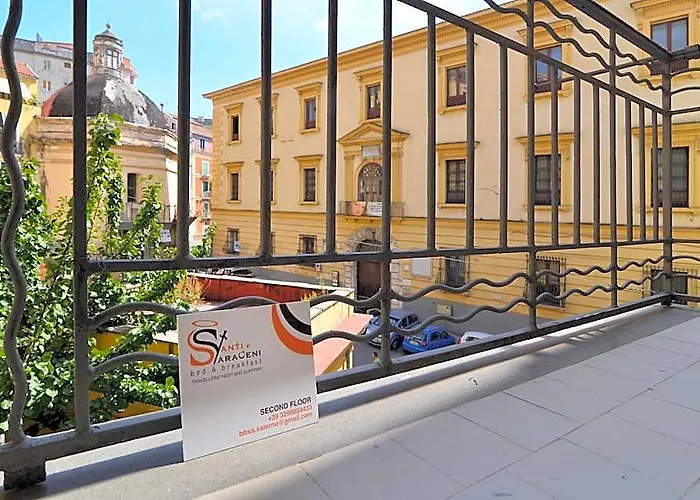 Salerno B&B Santi E Saraceni-New