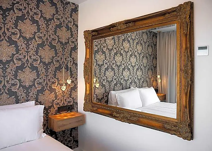 The Orange House Boutique Hotel And Upstairs Rooftop Bar Center Of La Cala De Mijas 100M From The Beach