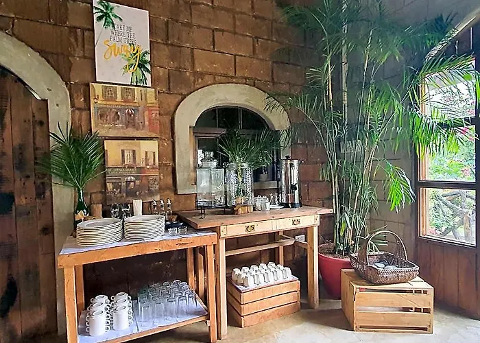 Spacio Caliraya Bed And Breakfast
