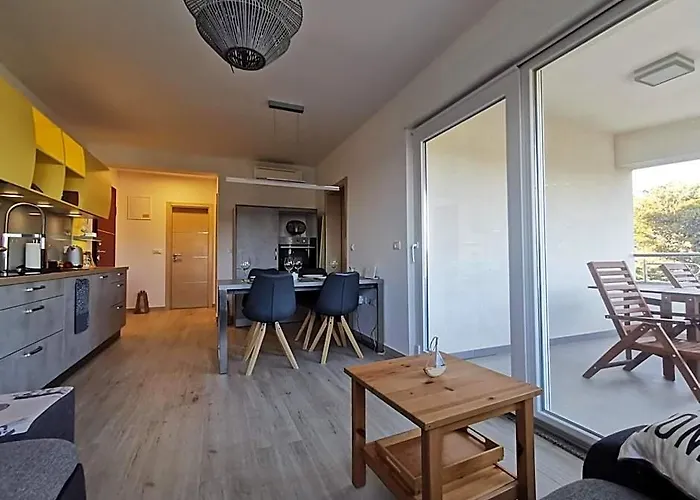 Apartment Pinia