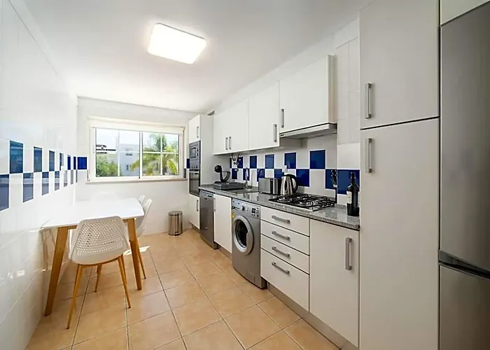 Fresh & Breezy Tavira Apartment