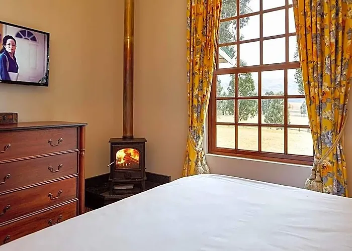Dog-Friendly Farm Cottage In The Berg By First Private Stays