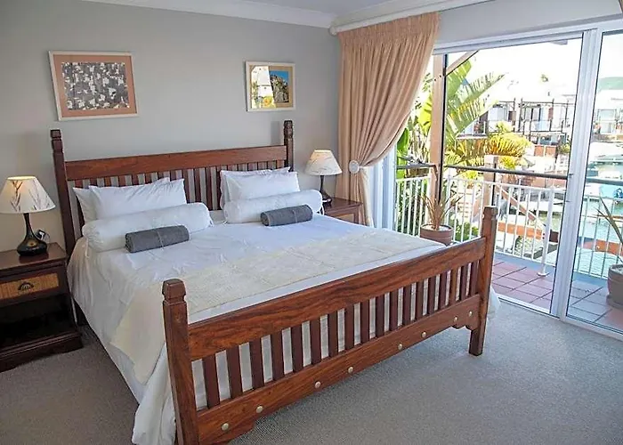 Waterfront 2 Bedroom Home With Mooring At Knysna Quays - Life On The Water