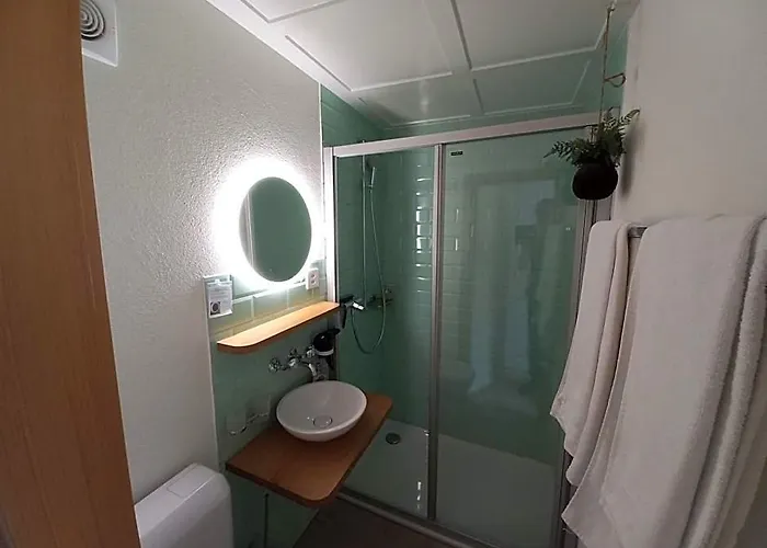 Gaestezimmer Im Dorfzentrum