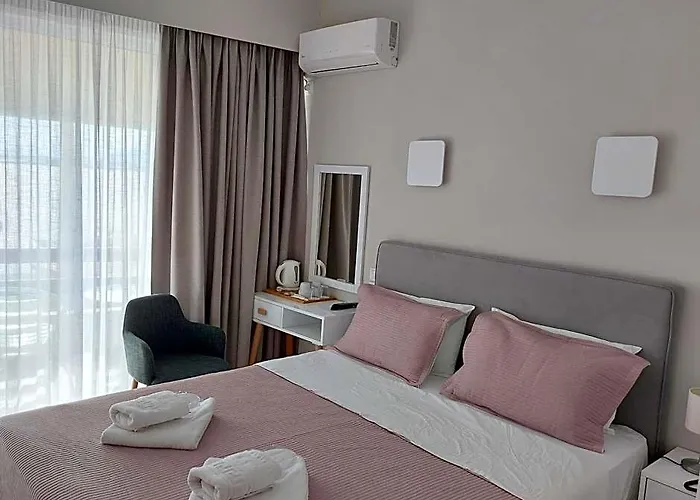 Hotel Avra