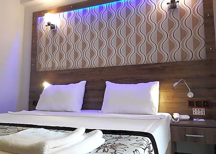 Dolphin Apart Hotel