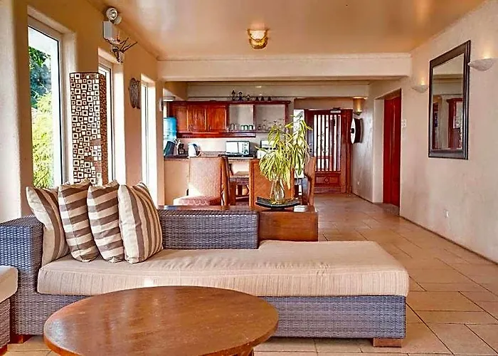 Mayumi Beach Villa