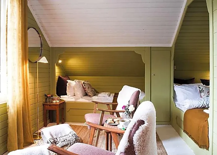 Fjaerland Fjordstove Hotell - Huseby Hotelldrift As