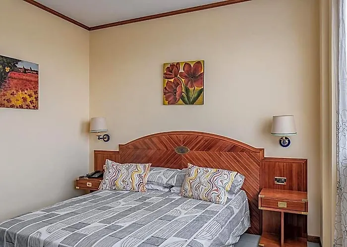 Vintage Hotel Tornese - Business & Events