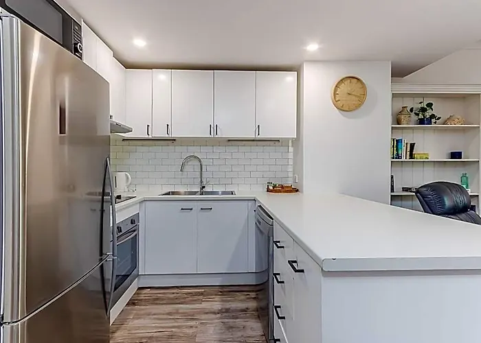 Bella Mare Coolangatta Beachside Apartments