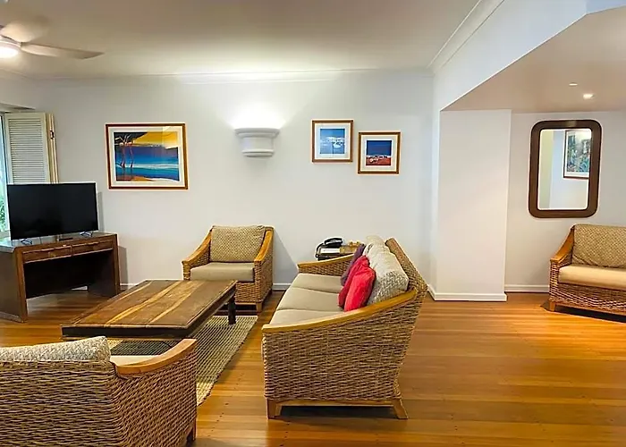 Beachview Apartments At Villa Paradiso