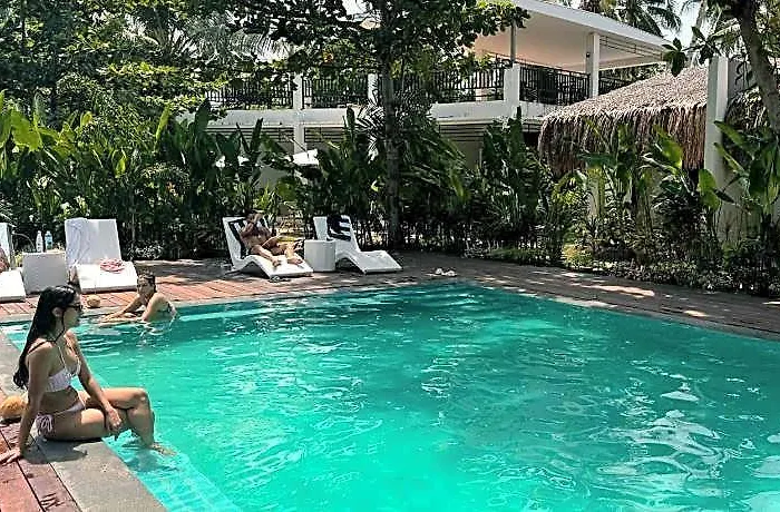 Bahandi Hotel