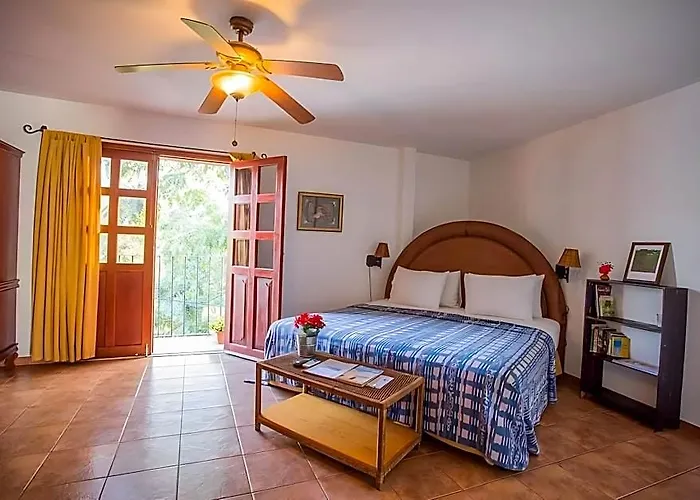Hotel Don Udos Bed & Breakfast