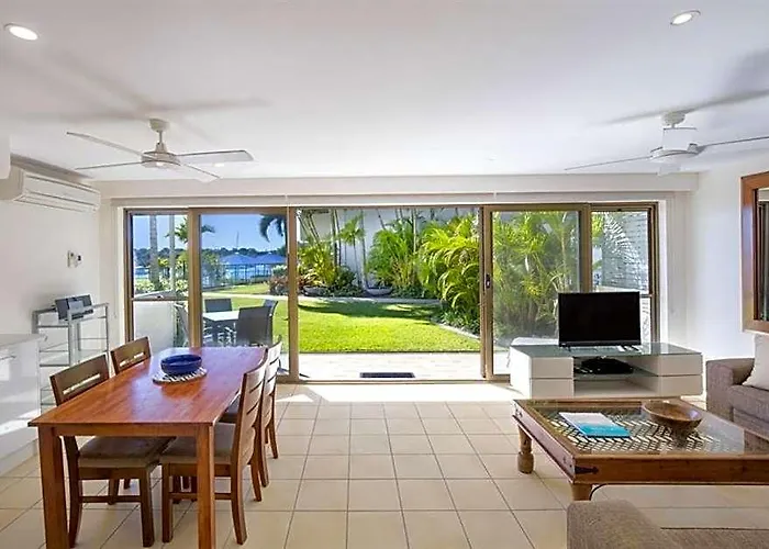 Noosa Shores Resort