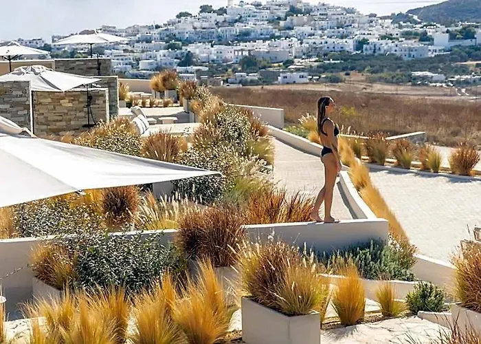 Solus Suites Milos