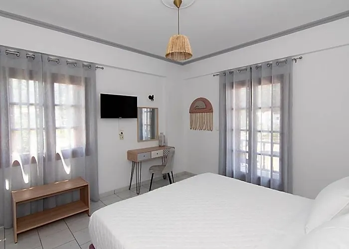 Iro'S Residence