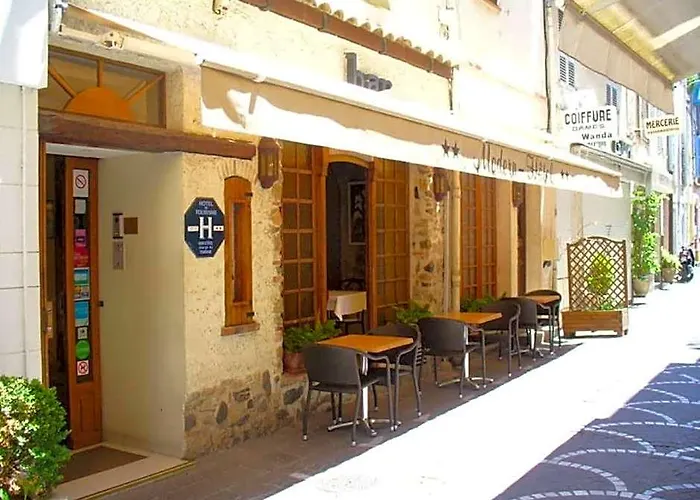Modern Hotel