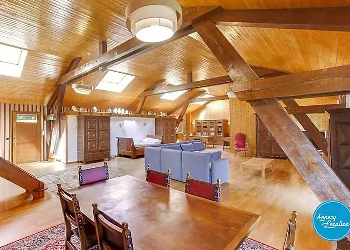 Bergerie Loft Apartment With Panoramic Lake