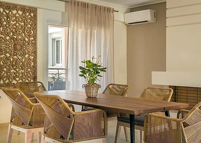 Meliti Waterfront Suites