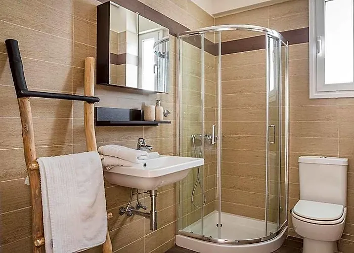 Meliti Waterfront Suites
