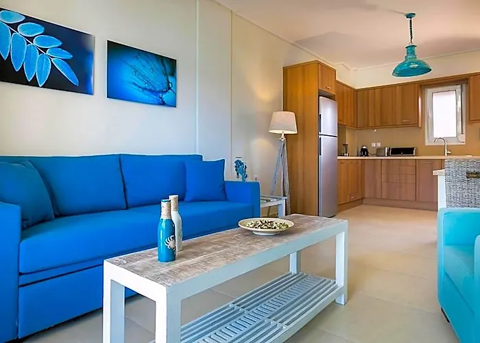 Meliti Waterfront Suites