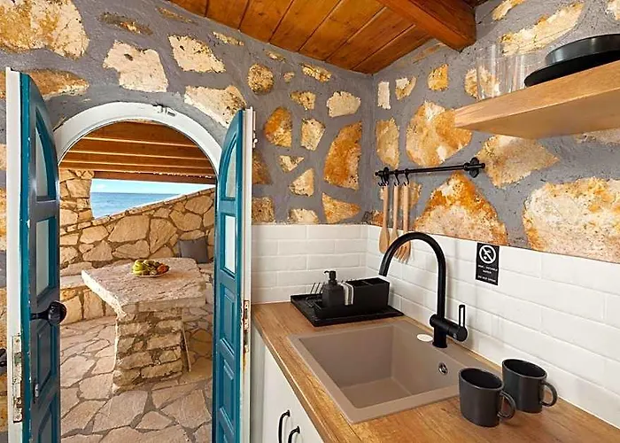 Kyma Suites - Adult Only Accommodation