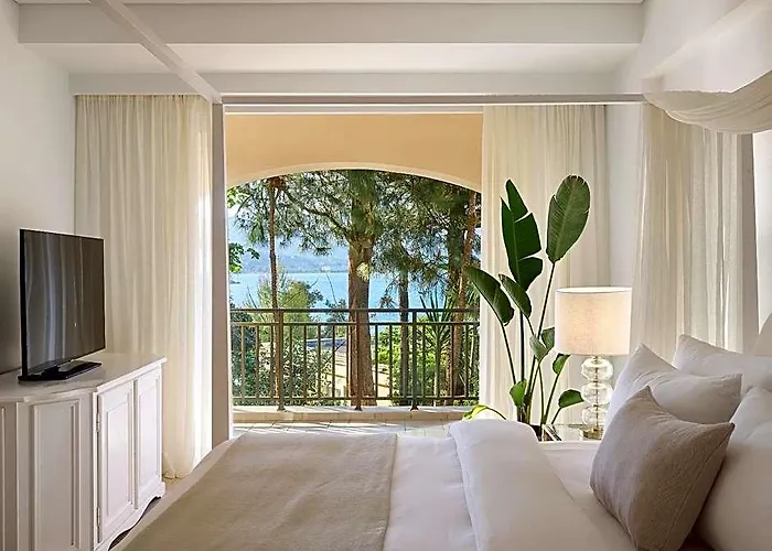 Grecotel Eva Palace