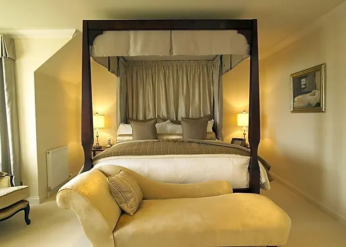 Loch Ness Lodge