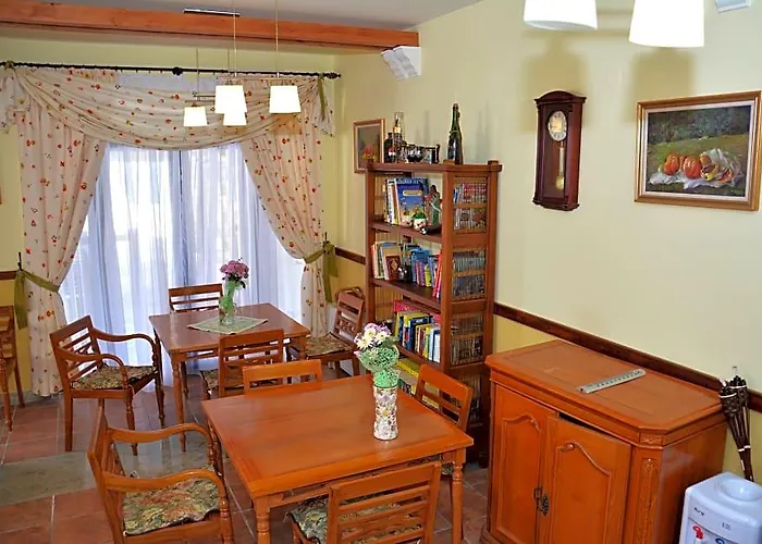 Aparthotel Villa Lav