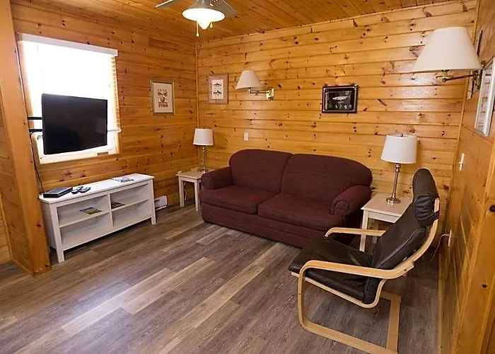 North Rustico Motel & Cottages