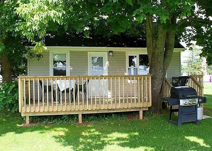 North Rustico Motel & Cottages