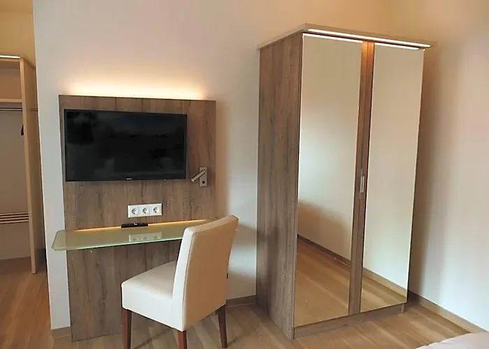 Meyn'S Apartments & Hotel