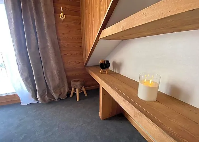 Le 1850 Lodge