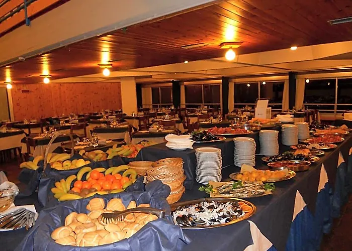 Th 1400 Hotel