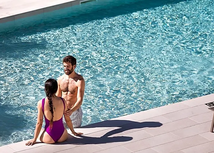 Petit Sagitario (Adults Only)