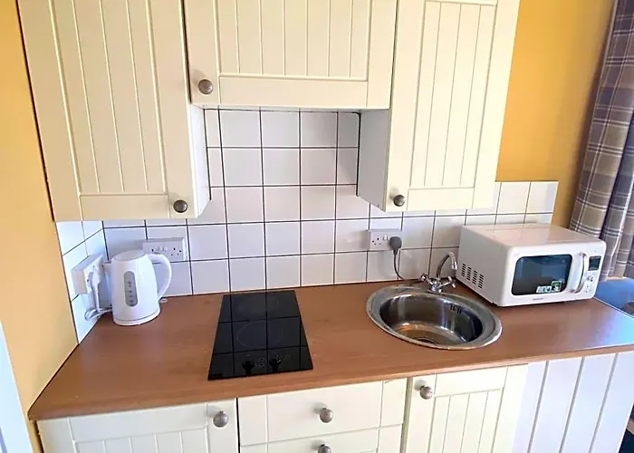 Blair Tiny House With Private Hot Tub - Fife - Loch Leven - Lomond Hills