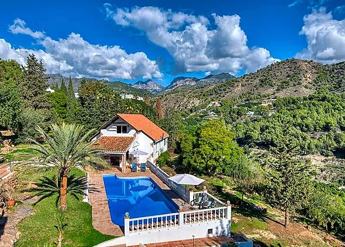 Villa Morera Bed & Breakfast