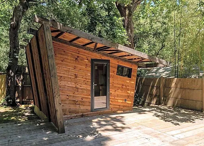 Lodging Le Lac