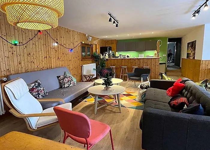 Freeride Hostel Restaurant & Camps