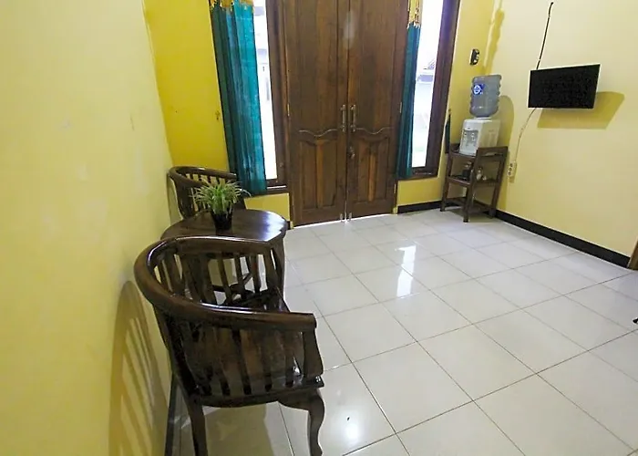 Homestay Sekar Syariah By Zuzu