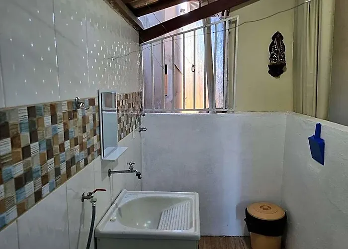 Lindo Apartamento, Wifi Rapido, 2 Banheiros, Suite, Sala Confortavel, Cozinha Completa, Microondas, Entrada Privativa, Perto Do Shopping Patio Matosinhos, 5 Min Do Centro Historico