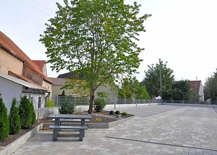 Goldener Schluessel Mit Gaestehaus Sina