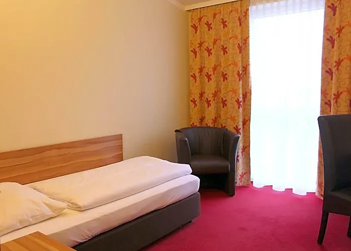 Come In Hotel