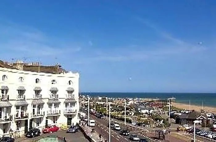 Moray Hastings