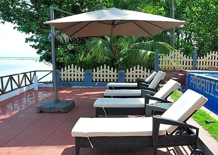 Paradise Resort