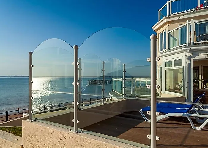 Beachside Apartment On The Beach