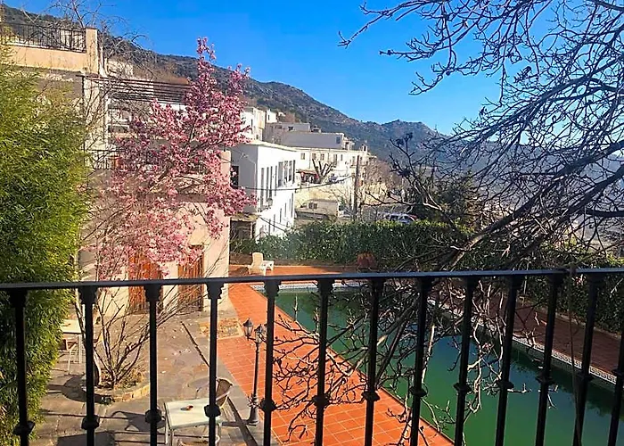 Hostal Rural Poqueira