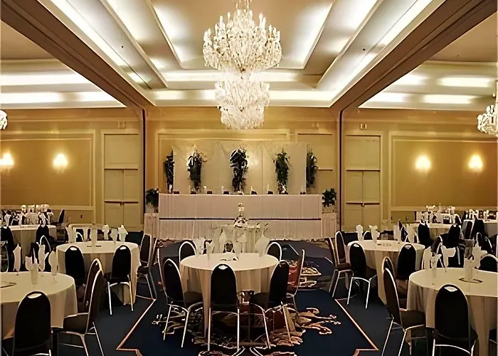 Mckinley Grand Hotel