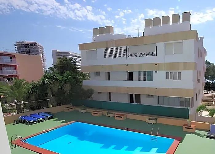 Marina Palmanova Apartamentos